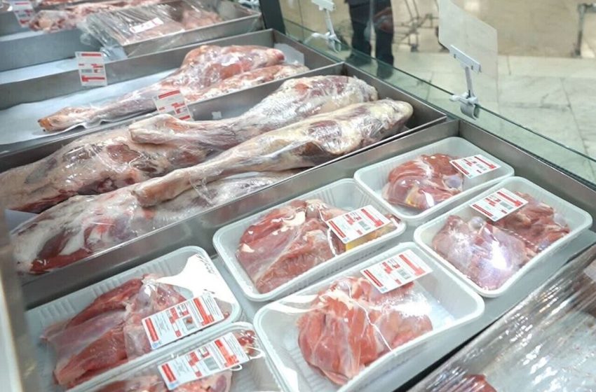  آغاز توزیع گوشت پاکستانی در مشهد